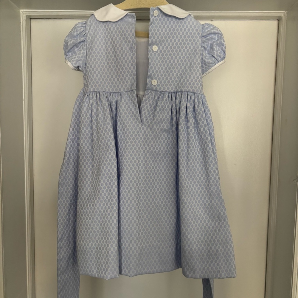 ANAVINI Smocked Light Blue Girls' Dress with White Scalloped Collar Size 3T - Picture 4 of 6
